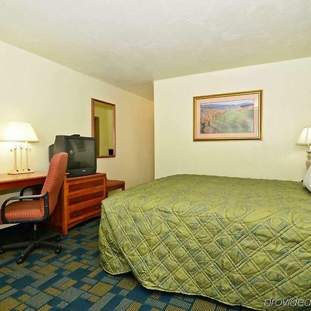 Americas Best Value Inn Pauls Valley Room photo